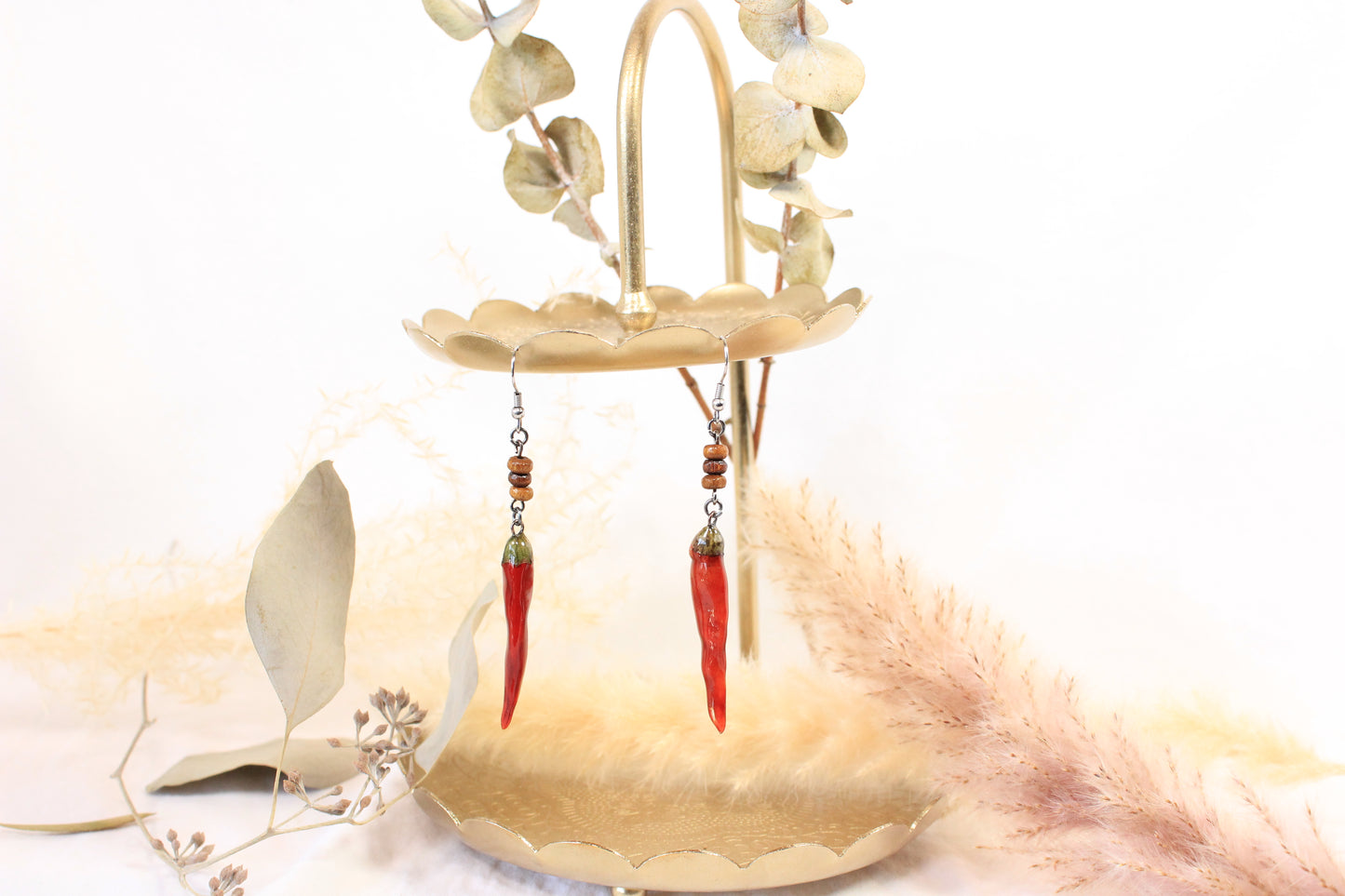 Crochets avec bois et piments